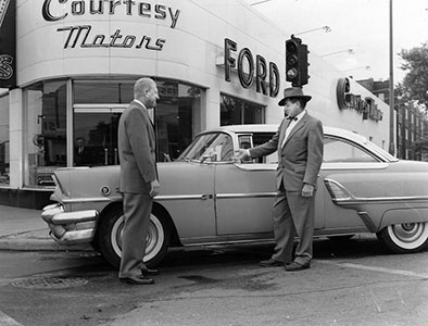 Courtesy Motors Ford